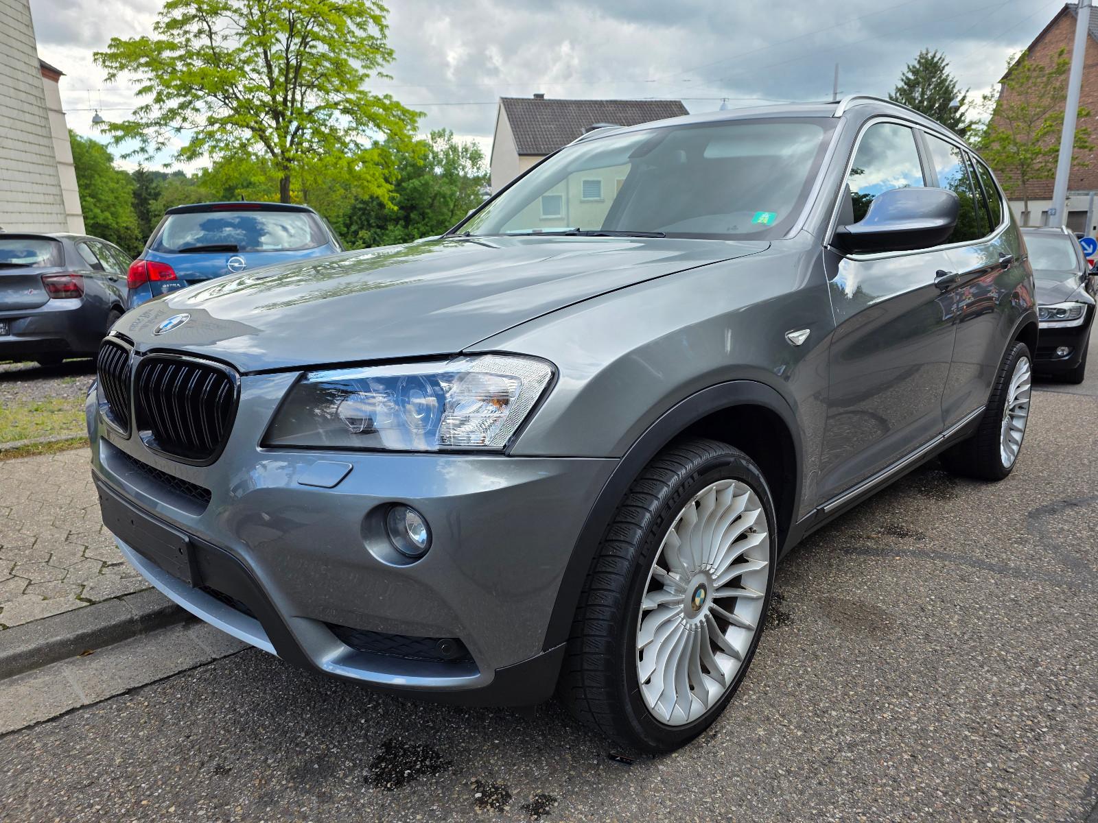 BMW X3 xDrive 20 d Panorama, Leder