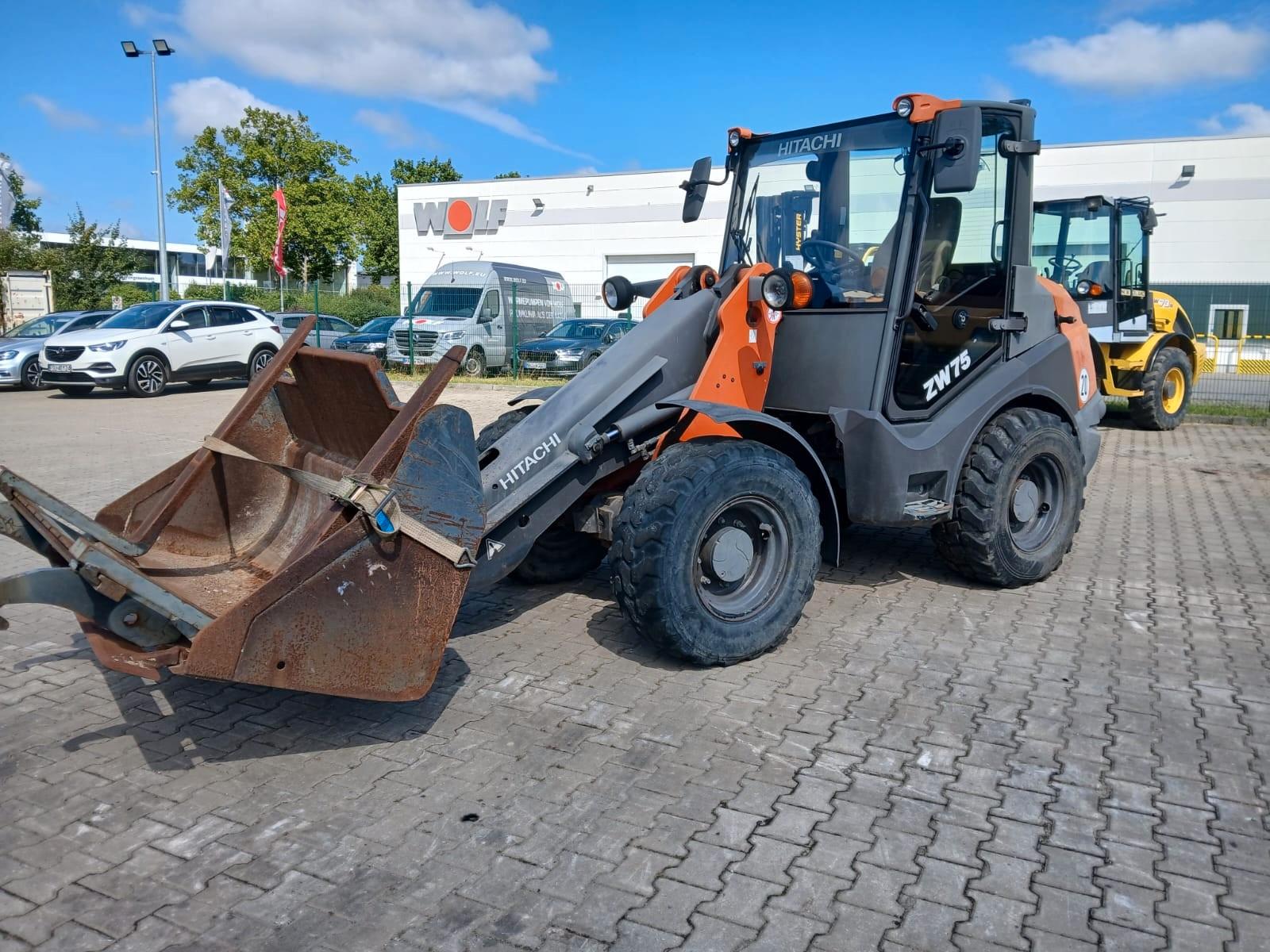 Hitachi ZW 75