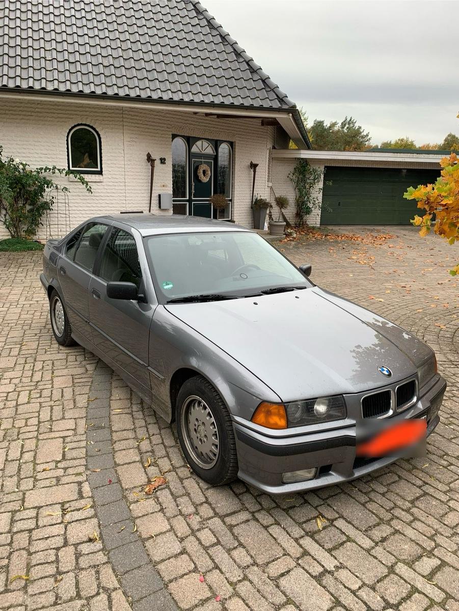 BMW 325