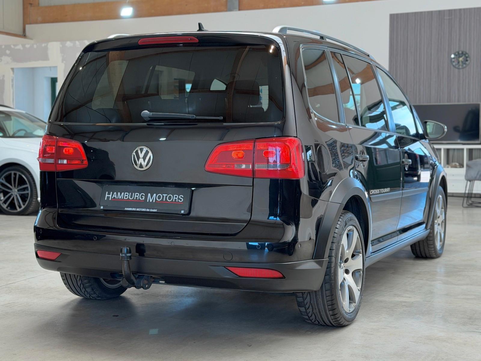 Volkswagen Touran CrossTouran 2.0 TDI DSG 7-Sitzer/AHK/NAVI