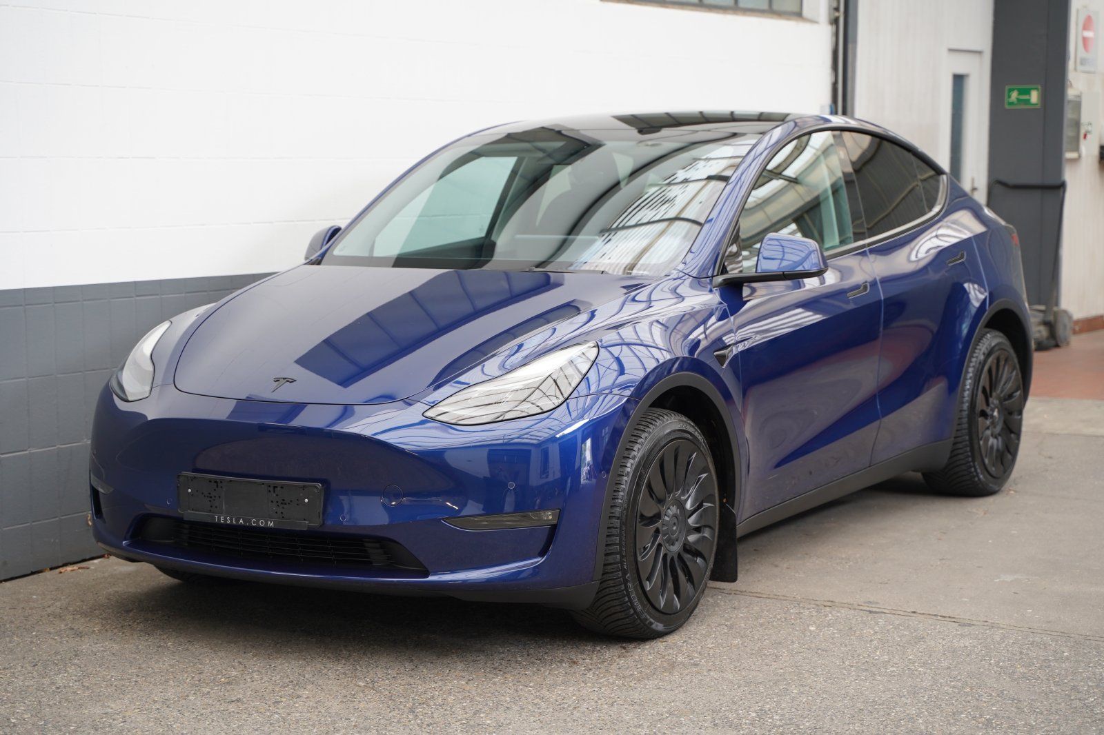Tesla Model Y Long Range AWD 1.Hand foto 3