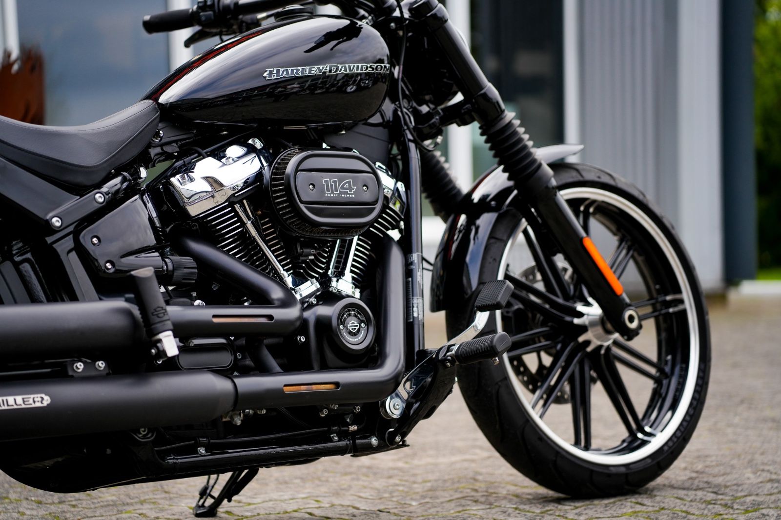 Fahrzeugabbildung Harley-Davidson FXBRS Breakout 114 cui - Miller - Black Black