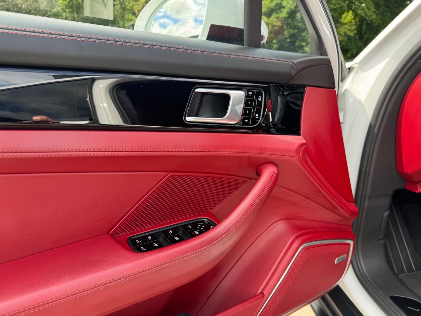 Porsche PANAMERA GTS*SPORT-DESIGN*SOFTCLOSE*SPORT-ABGAS*