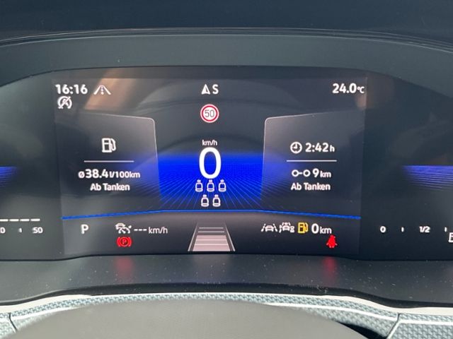 Fahrzeugabbildung Volkswagen Touran 1,5 TSI DSG 7-SITZER AHK KEYLESS NAVI APP