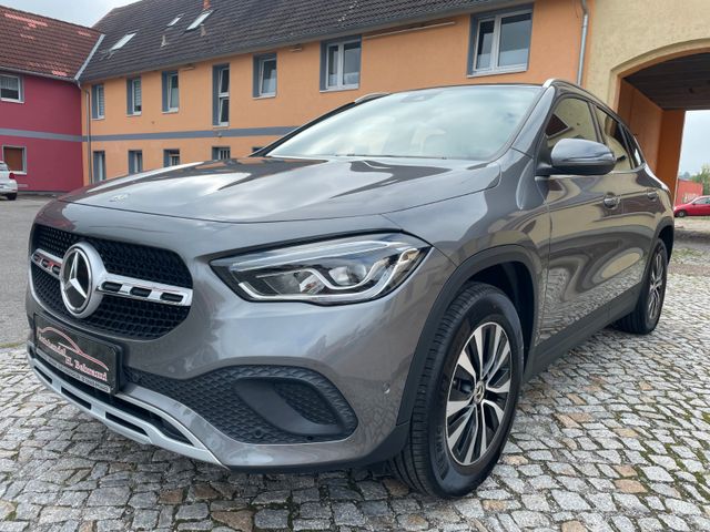 Mercedes-Benz GLA 250 Style Navi LED DAB MBUX Leder 1.Hand