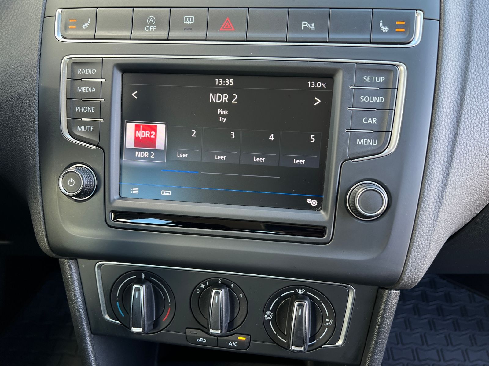 Fahrzeugabbildung Volkswagen Polo Comfortline 1.2 TSI DSG *Klima, Sitzhzg., P