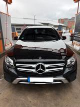 Mercedes-Benz GLC 220 d 4MATIC AHK/Standheiz./Garantie - mit Diesel-Antrieb: Schwarz, Geländewagen, Garantie
