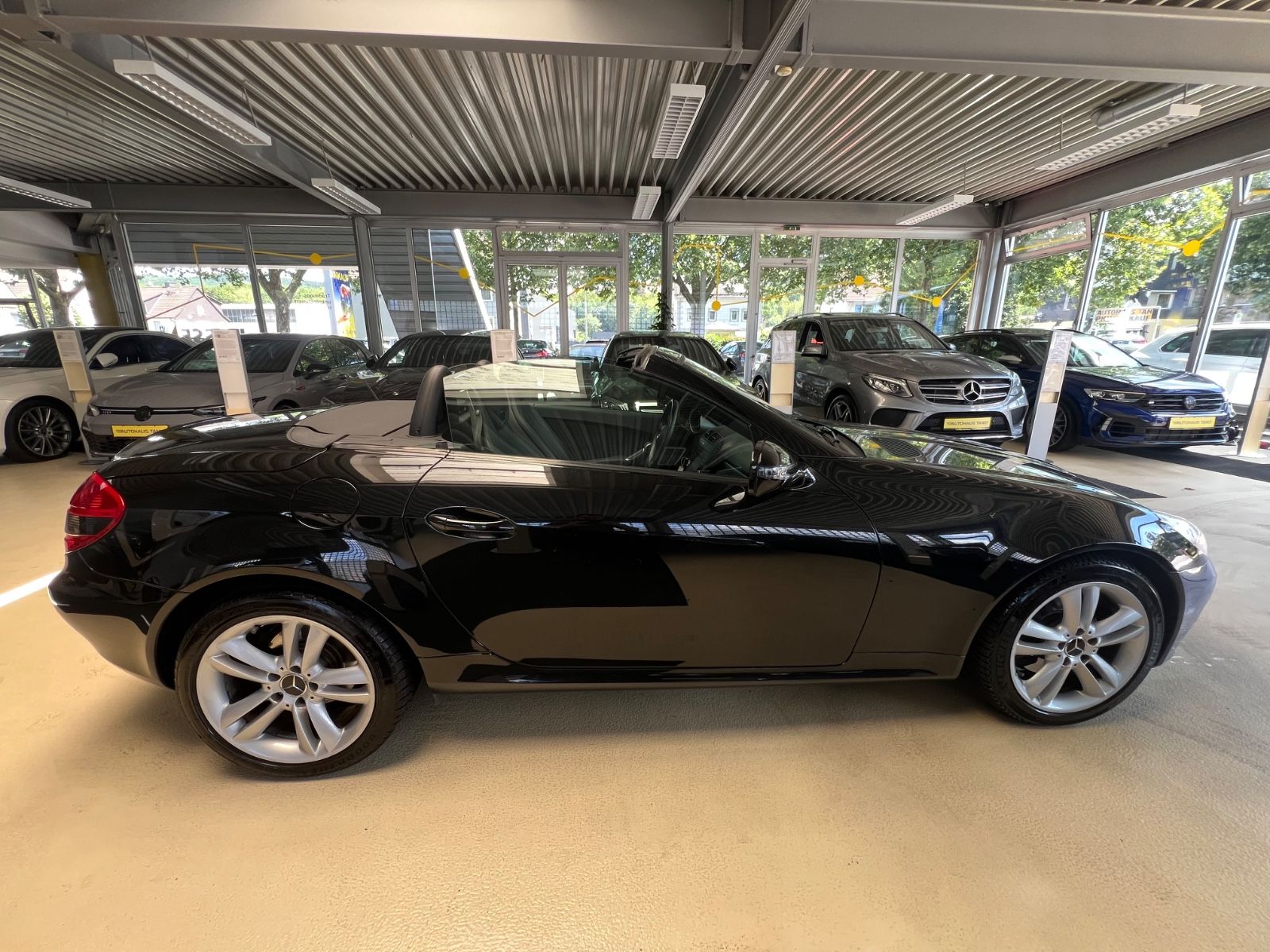 Fahrzeugabbildung Mercedes-Benz SLK 200 Roadster Kompressor*Vollleder