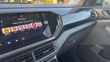 Volkswagen T-Cross - 11
