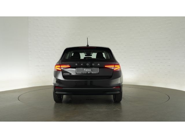Fabia DRIVE PLUS TSI DSG+BLUETOOTH+SITZ-/LENKRAD