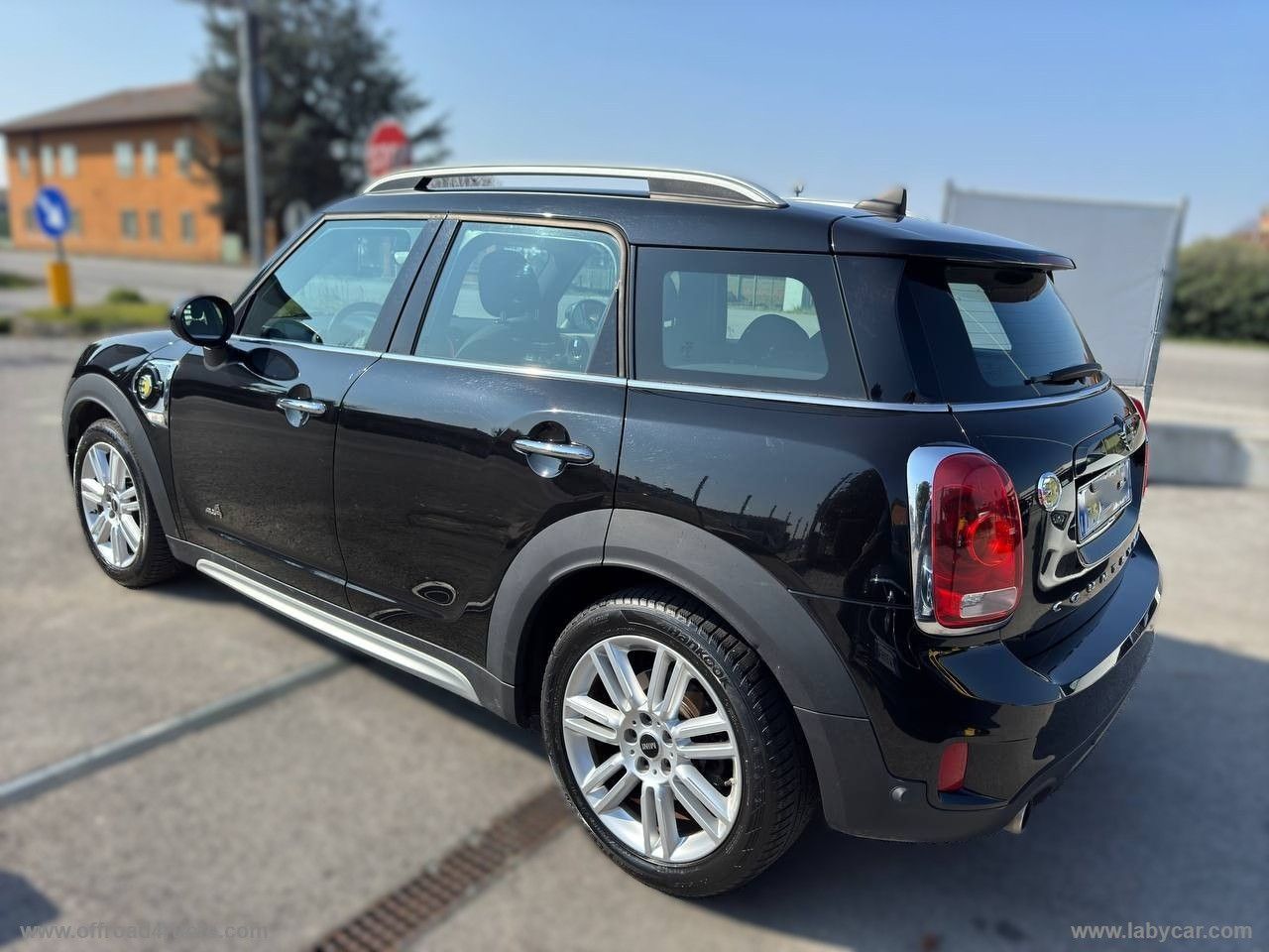 MINI COOPER_COUNTRYMAN