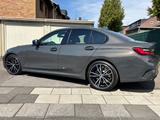 BMW M340i xDrive 19Zoll Digitacho Laser H&K Elesitze - BMW M340i: Grau, Limousine