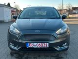 Ford Focus Turnier Titanium - Ford Focus: Leder