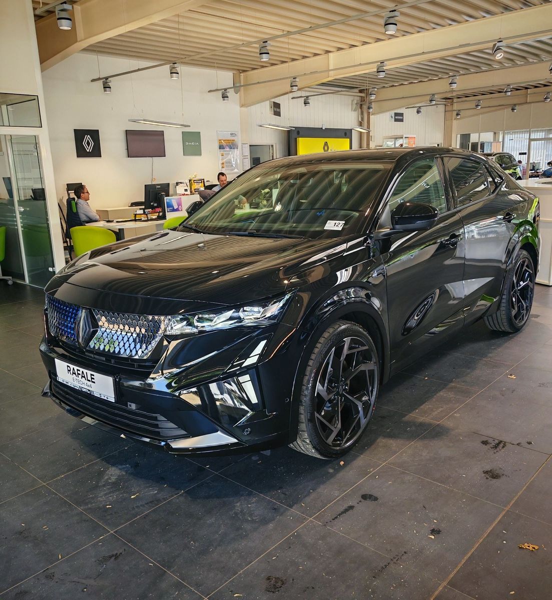 Renault Rafale Atelier Alpine Plug-in Hybrid 300PS 4x4