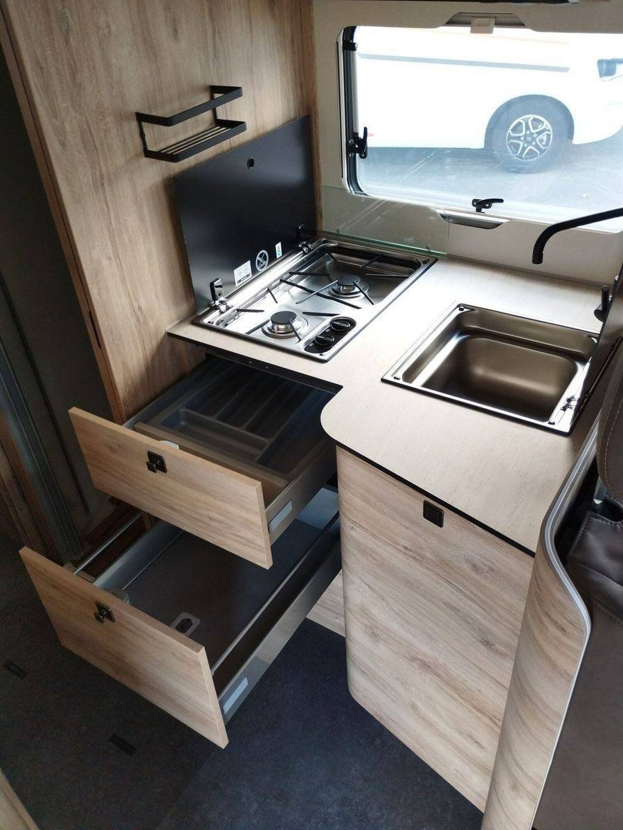 Fahrzeugabbildung Eura Mobil Profila RS PRS 720 EB RückfahrCAM, 180 PS Autom.