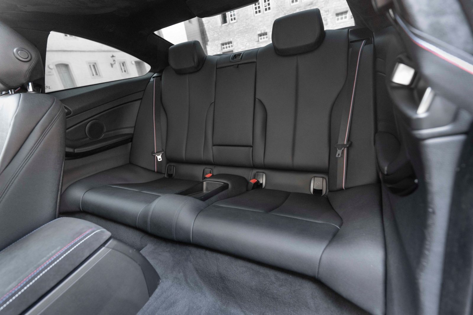 Fahrzeugabbildung BMW 430I Coupe M-Sport H&K LED CARPLAY ALC CARBON