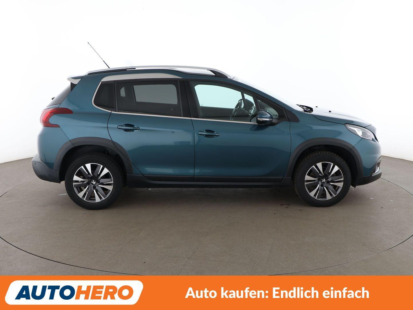 Peugeot 2008 1.2 PureTech Allure*NAVI*TEMPO*CAM*PDC*SHZ*