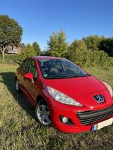 Peugeot 207 Premium 95 VTi Premium - Peugeot 207: Vti 95