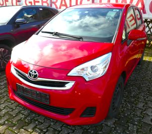 Fotografie Toyota Verso-S 1,33-l-Dual-VVT Comfort