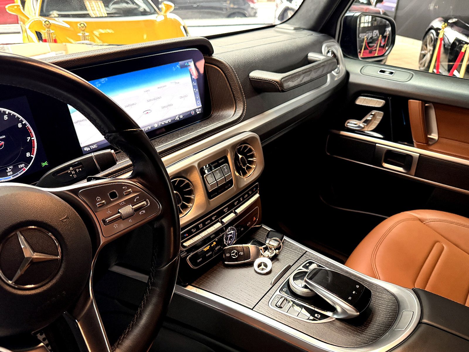 Fahrzeugabbildung Mercedes-Benz G 500 /AMG/22''ALU/AMBIENTE/360°KAM/STANDHEIZUNG