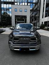 Dodge RAM 1500 5.7 V8 HEMI Laramie Crew Cab Grey - Dodge RAM: Cab Crew