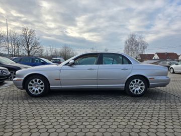 Jaguar XJ6 - 2