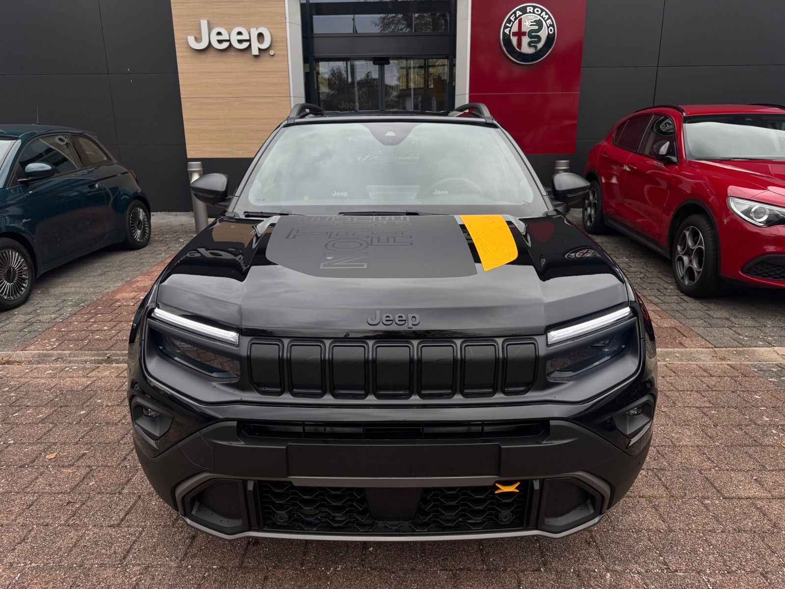Fahrzeugabbildung Jeep AVENGER 4XE The North Face AWD Navi Kamera