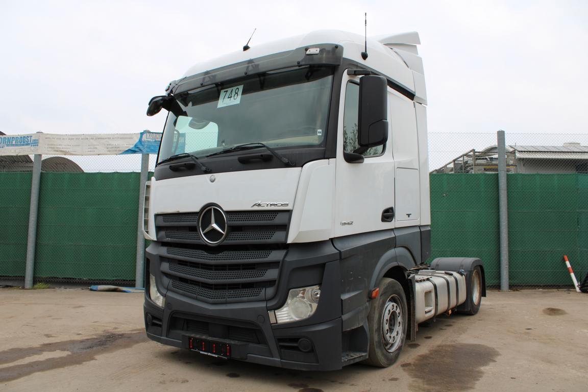 Mercedes-Benz 1842 4x2 LL - 2 x Tank - Nr.: 748