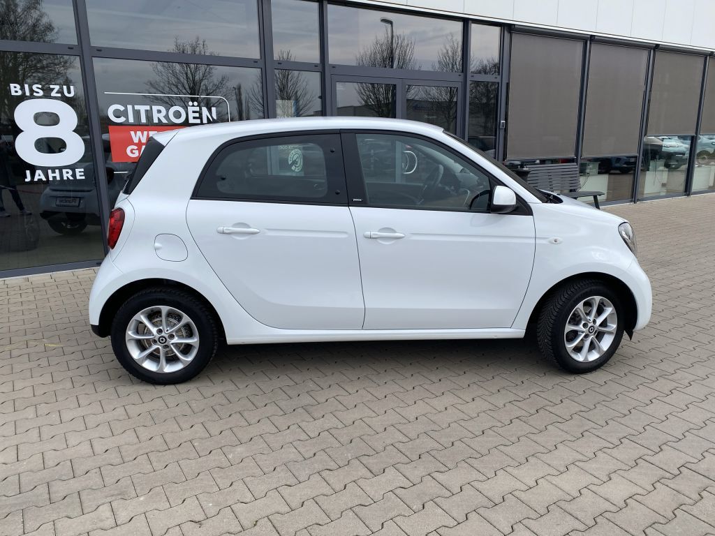 Fahrzeugabbildung Smart smart forfour passion *PDC hinten*Sitzh.*Klimaau