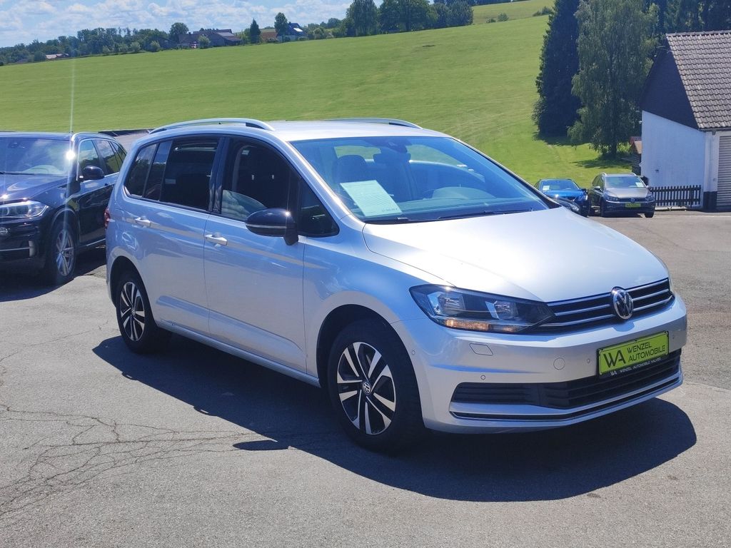 Image of Volkswagen Touran