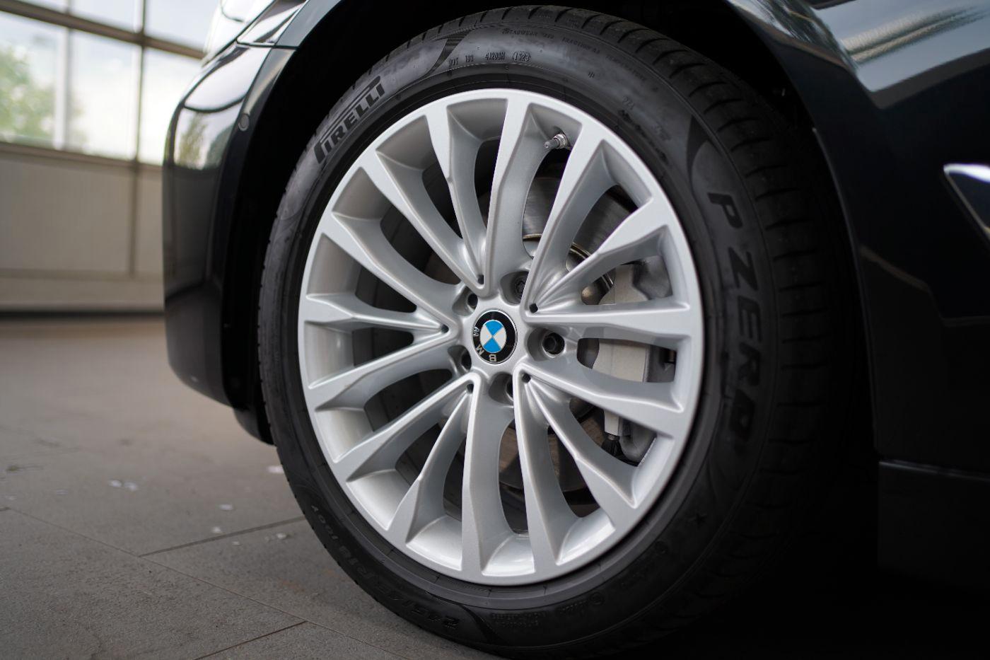 BMW 530i xDi Luxury Line HeadUp+Komfortzug+Laserlich