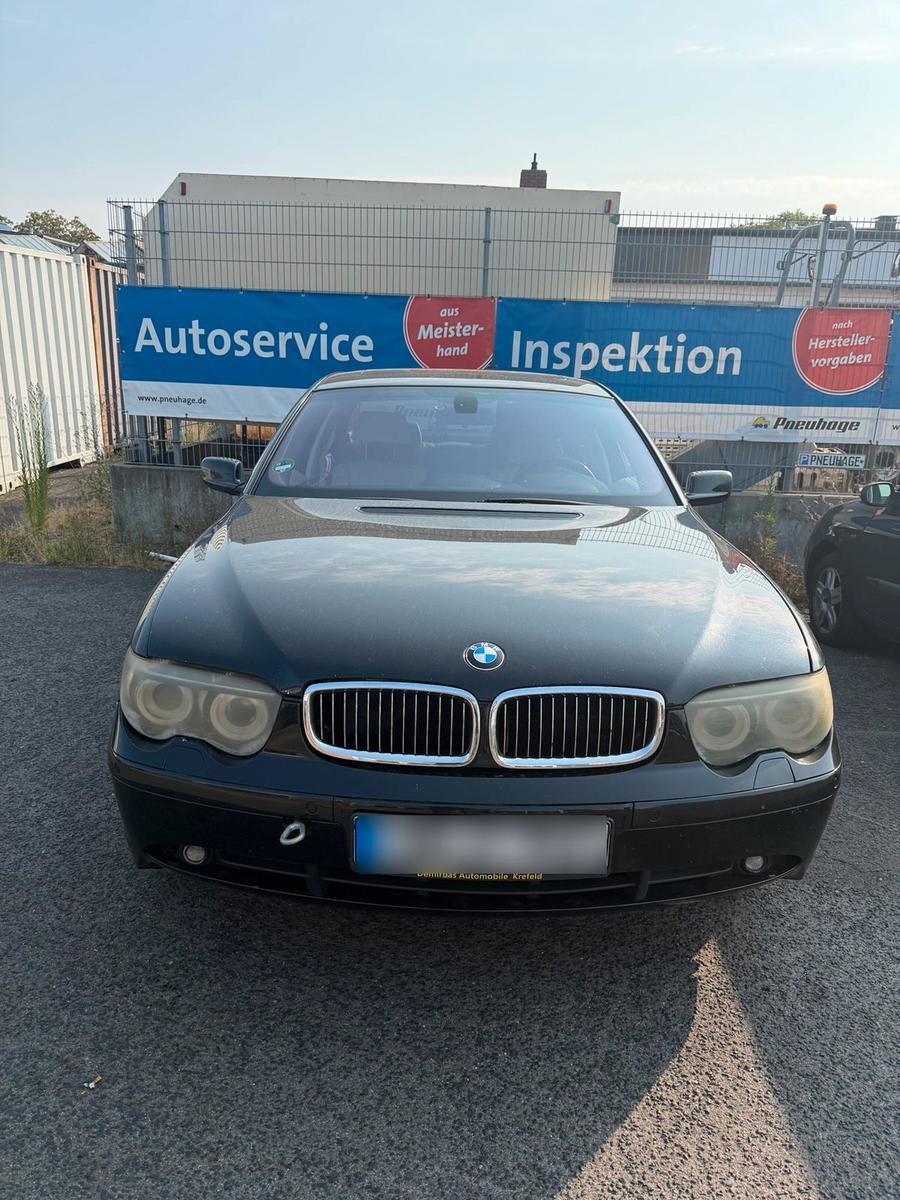 BMW 730