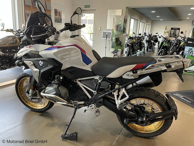 BMW R 1250 GS 100 % scheckhaft gepflegt