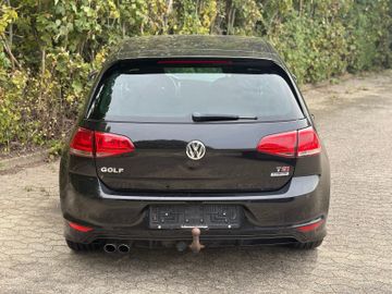 Volkswagen Golf - 7