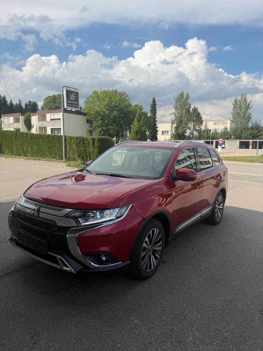Mitsubishi Outlander Diamant Edition 2WD