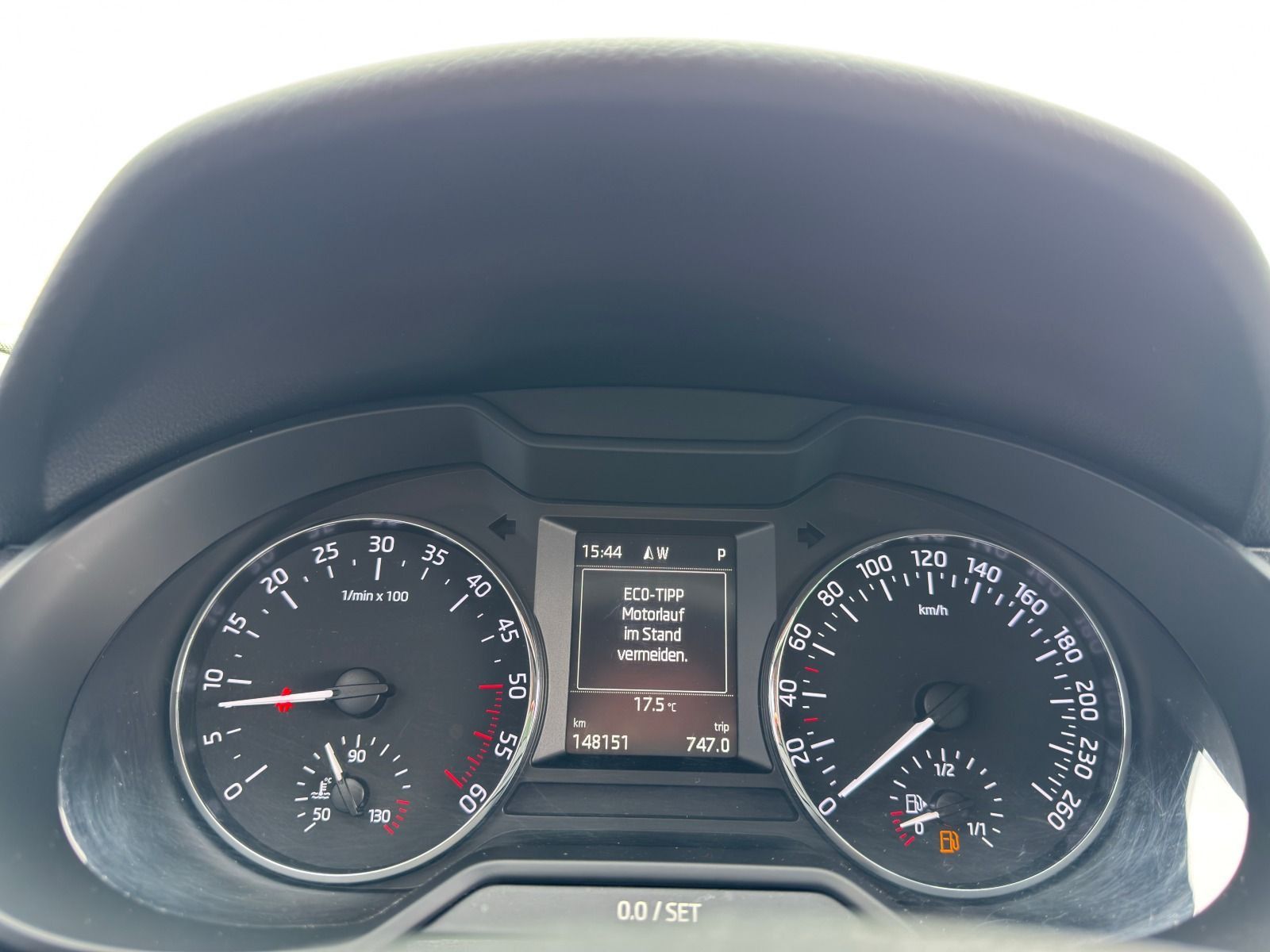 Fahrzeugabbildung SKODA Octavia Combi 2.0 TDI 150PS DSG*AHK*PDC*SmartLin