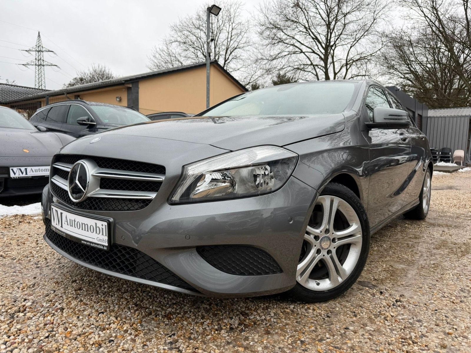 MERCEDES-BENZ A 180 BlueEfficiency Tempo*Navi*SitzHz.