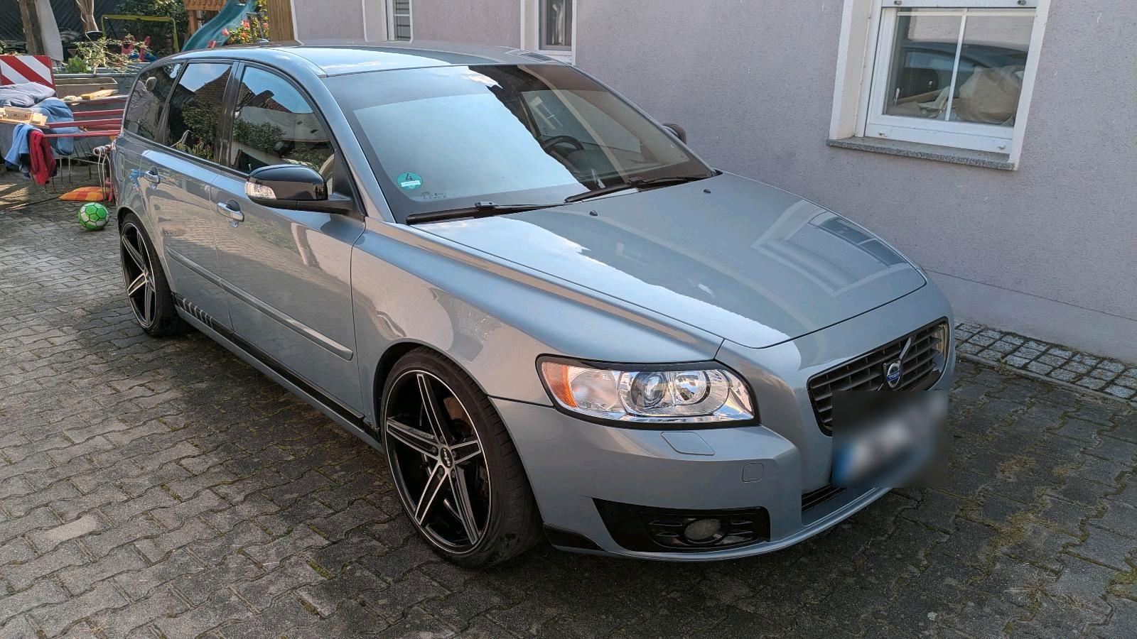 Volvo V50