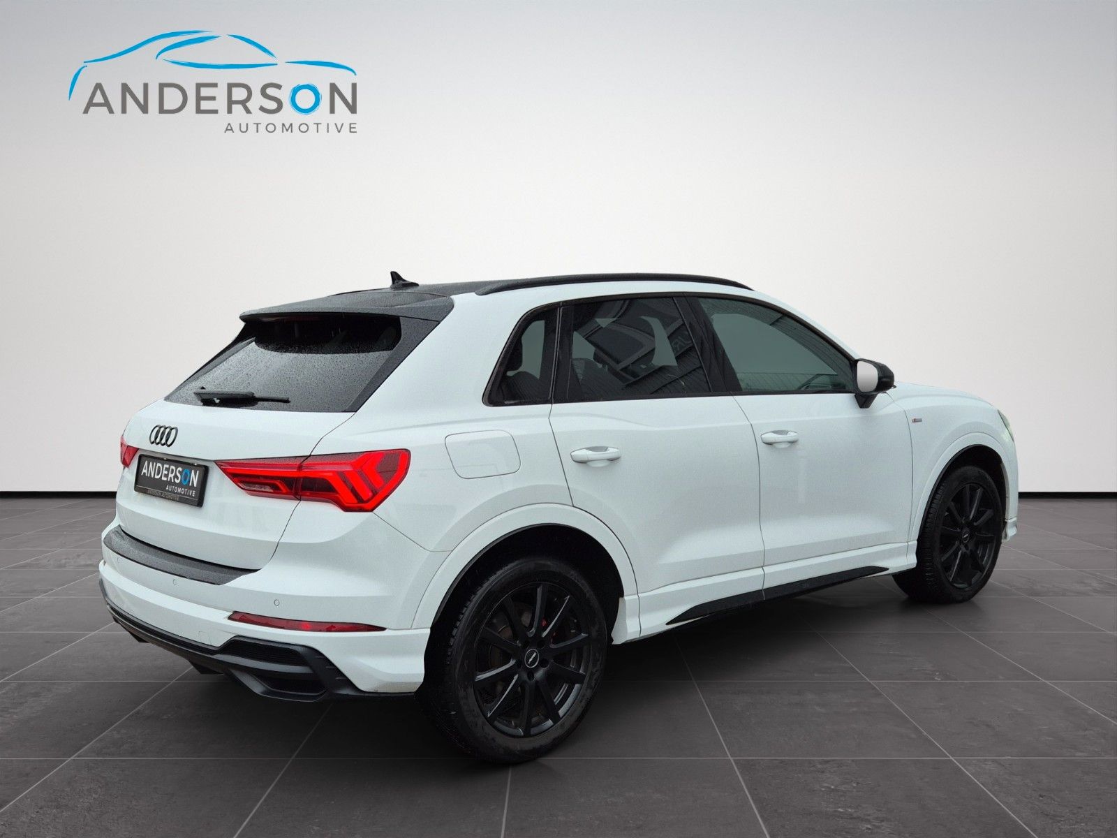 Fahrzeugabbildung Audi Q3 35 TFSI S LINE S TRONIC PANO TOTW ALLW LED