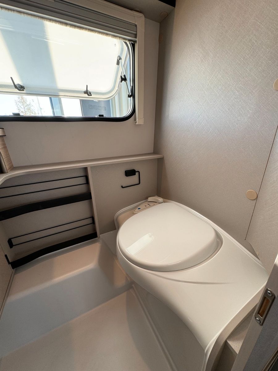 Fahrzeugabbildung HYMER / ERIBA / HYMERCAR Eriba Touring 530  - 9.619€ SPAREN