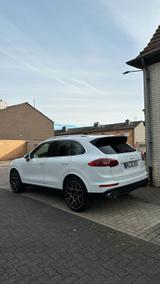 Porsche Cayenne Diesel - Panorama - Sport-... - Porsche Cayenne Gebrauchtwagen in Duisburg
