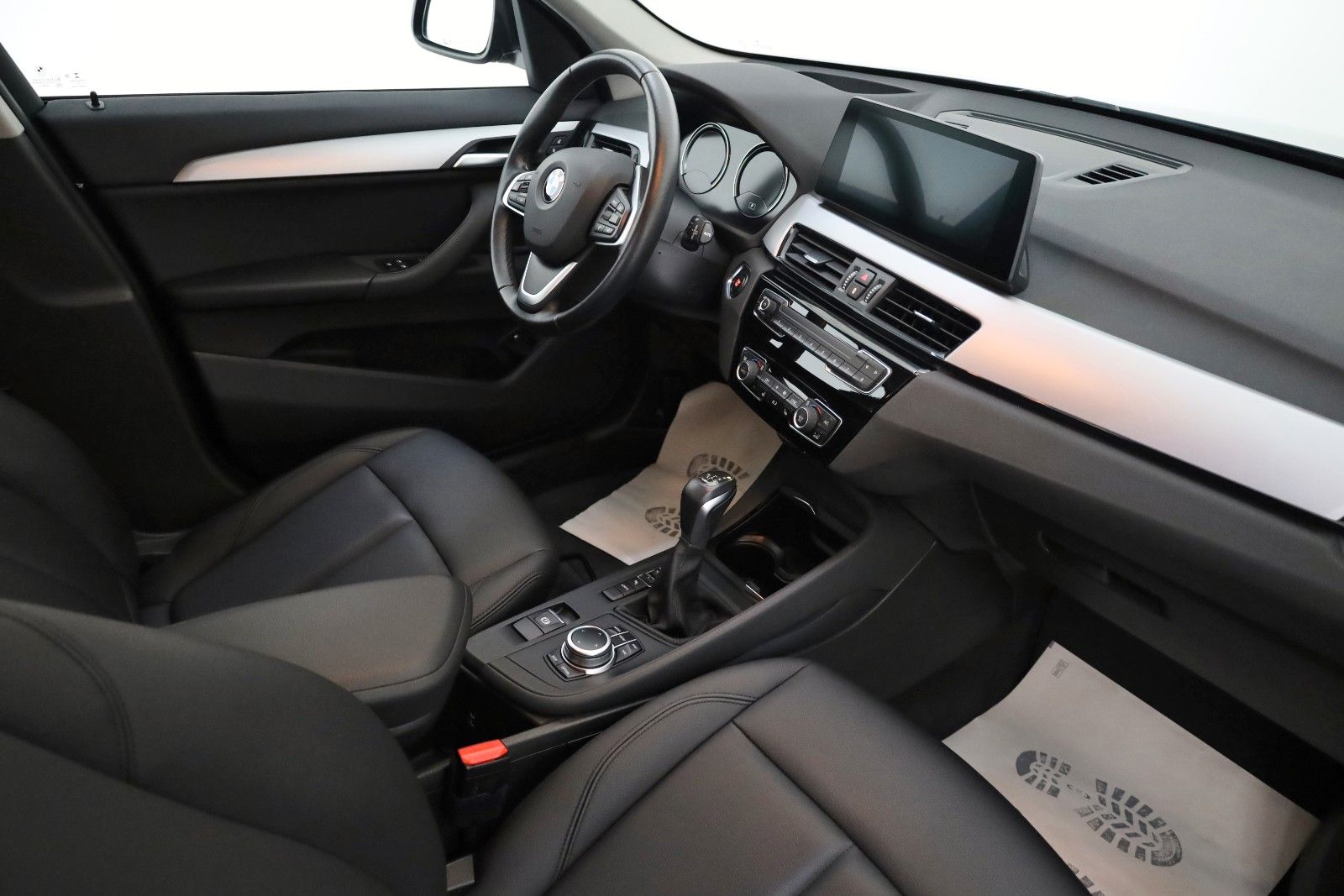 Fahrzeugabbildung BMW X1 xDrive 25e Advantage,Leder,Navi,HUD,Kamera,SH