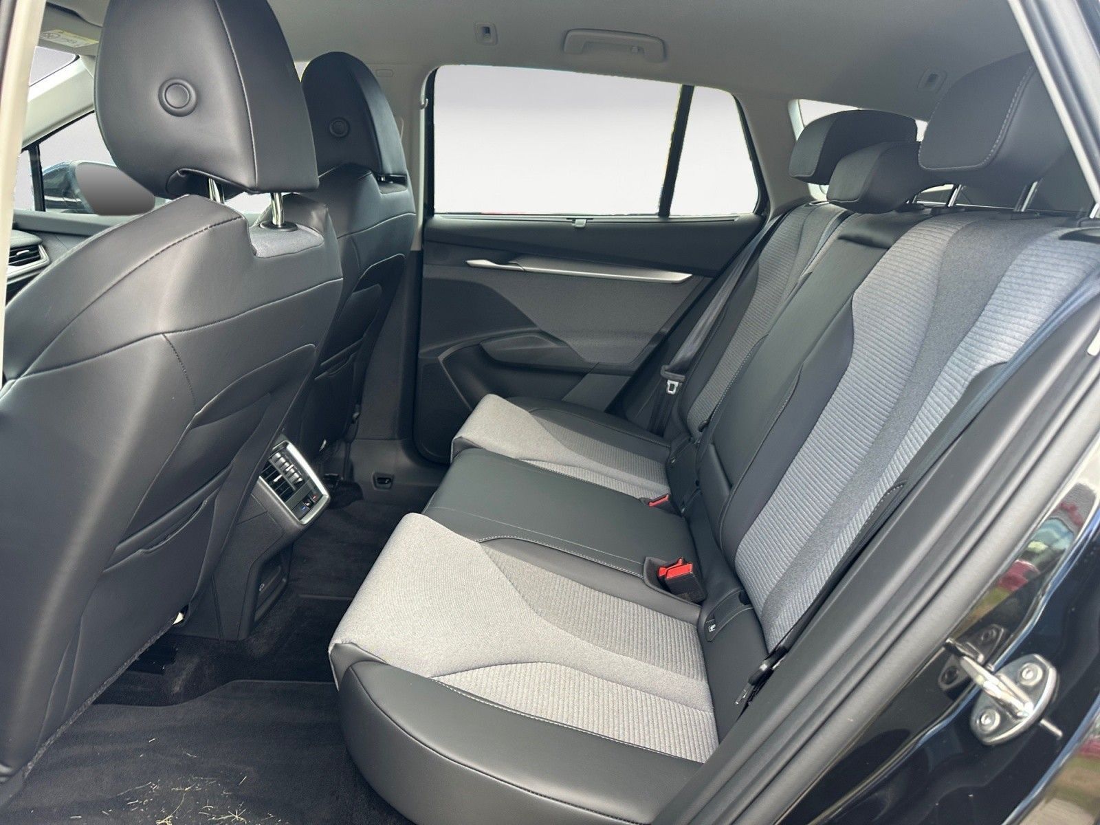 Skoda Enyaq - Bild 14