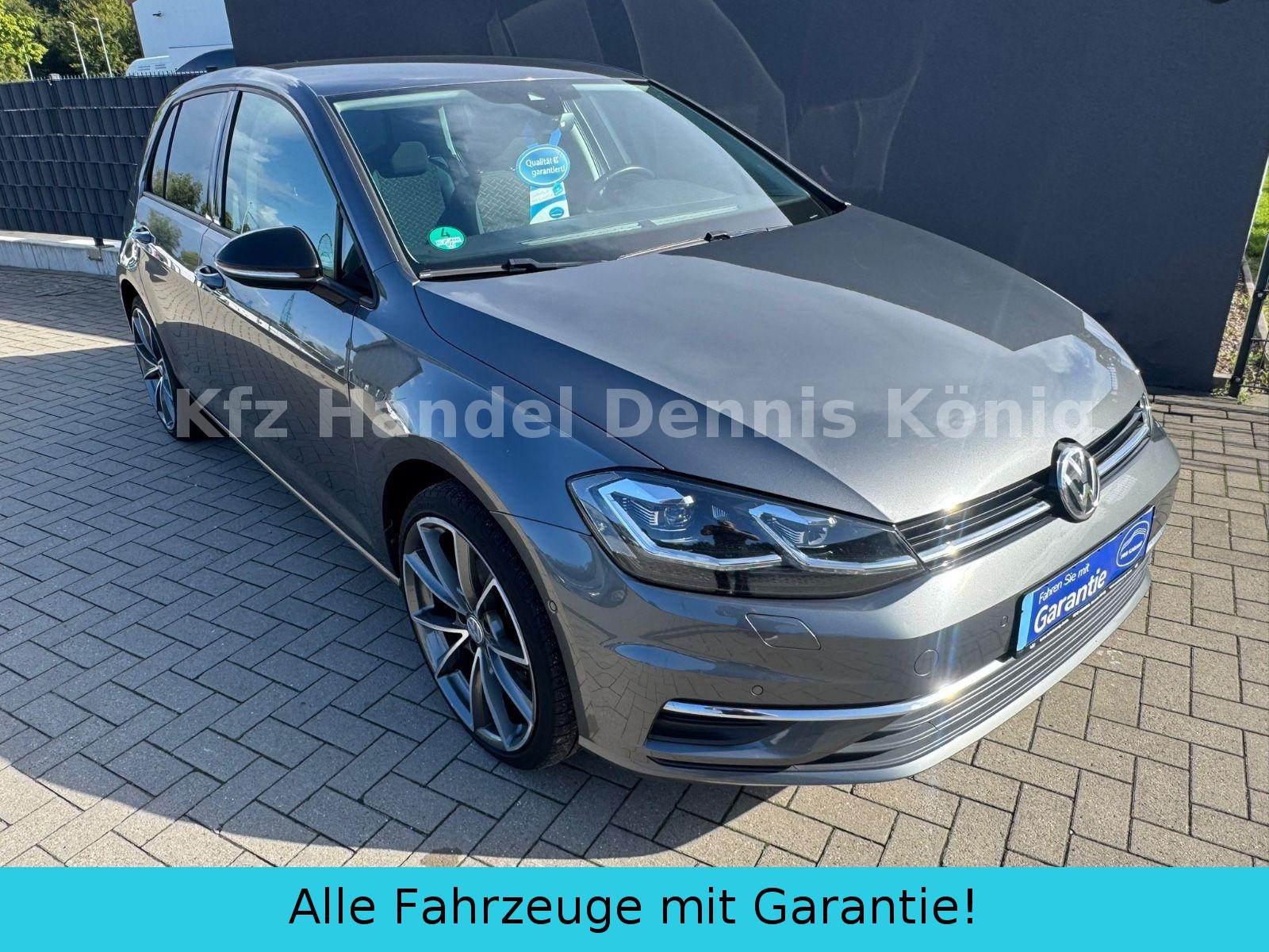 Volkswagen Golf VII 2,0 TDi DSG IQ.DRIVE StandHzg NAVI 18"