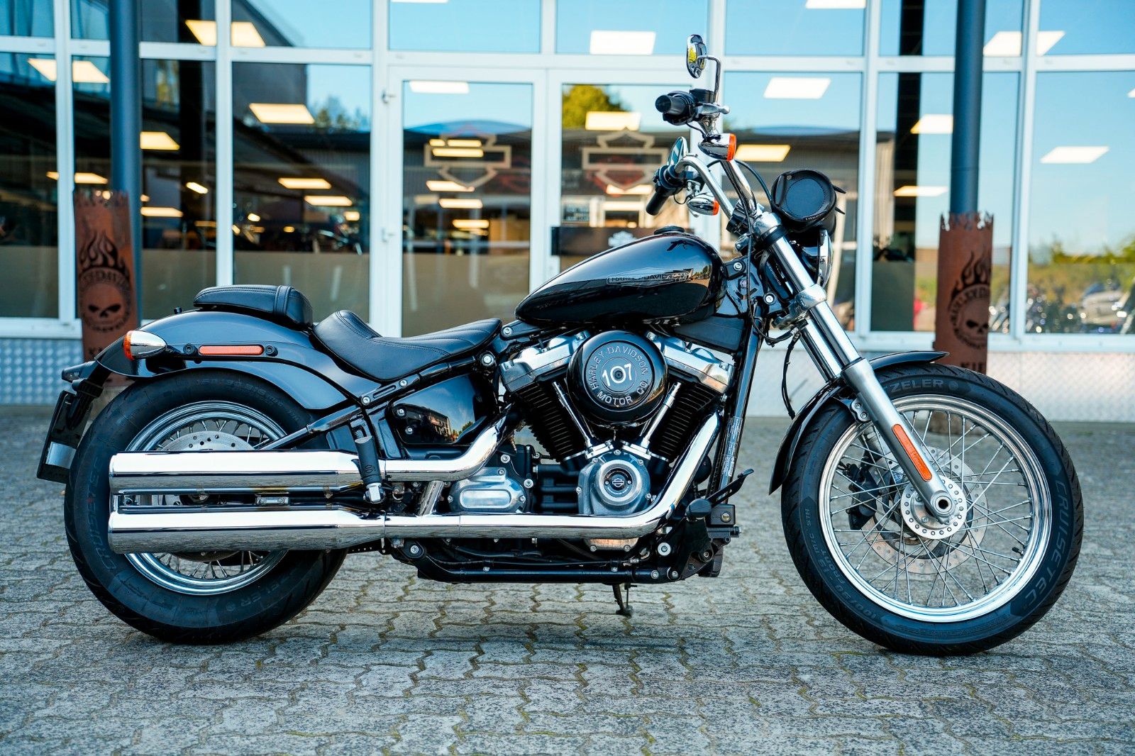 Fahrzeugabbildung Harley-Davidson FXST Softail Standard 107 cui - Soziuskit