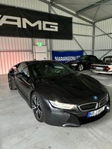 BMW i8 Coupé - - BMW i8 von privat
