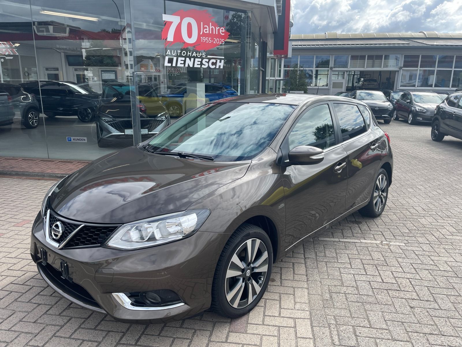 Fahrzeugabbildung Nissan Pulsar 1.2 N-Connecta Navi/AHK/Allwetterreifen