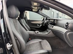 MERCEDES-BENZ E 300de T/BURMESTER/ACC/AMG/AHK/KAMERA MERCEDES-BENZ E 300de T/BURMESTER/ACC/AMG/AHK/KAMERA