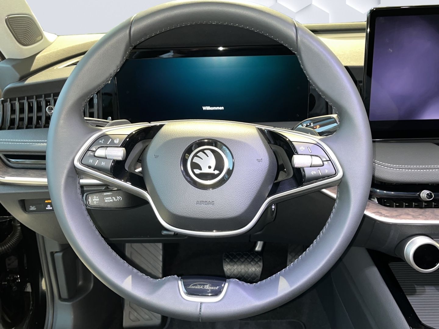 Superb Combi L&K 2.0 TDI 110kW 7 Gang DSG SOFORT