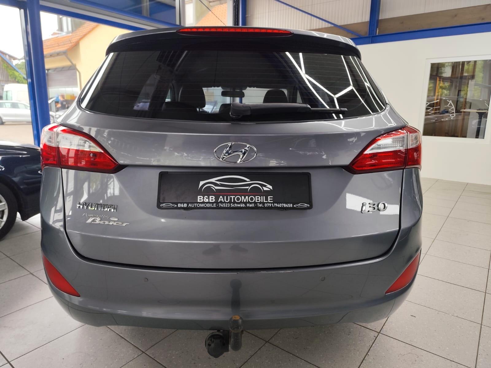 Hyundai i30 2012 — photo 10